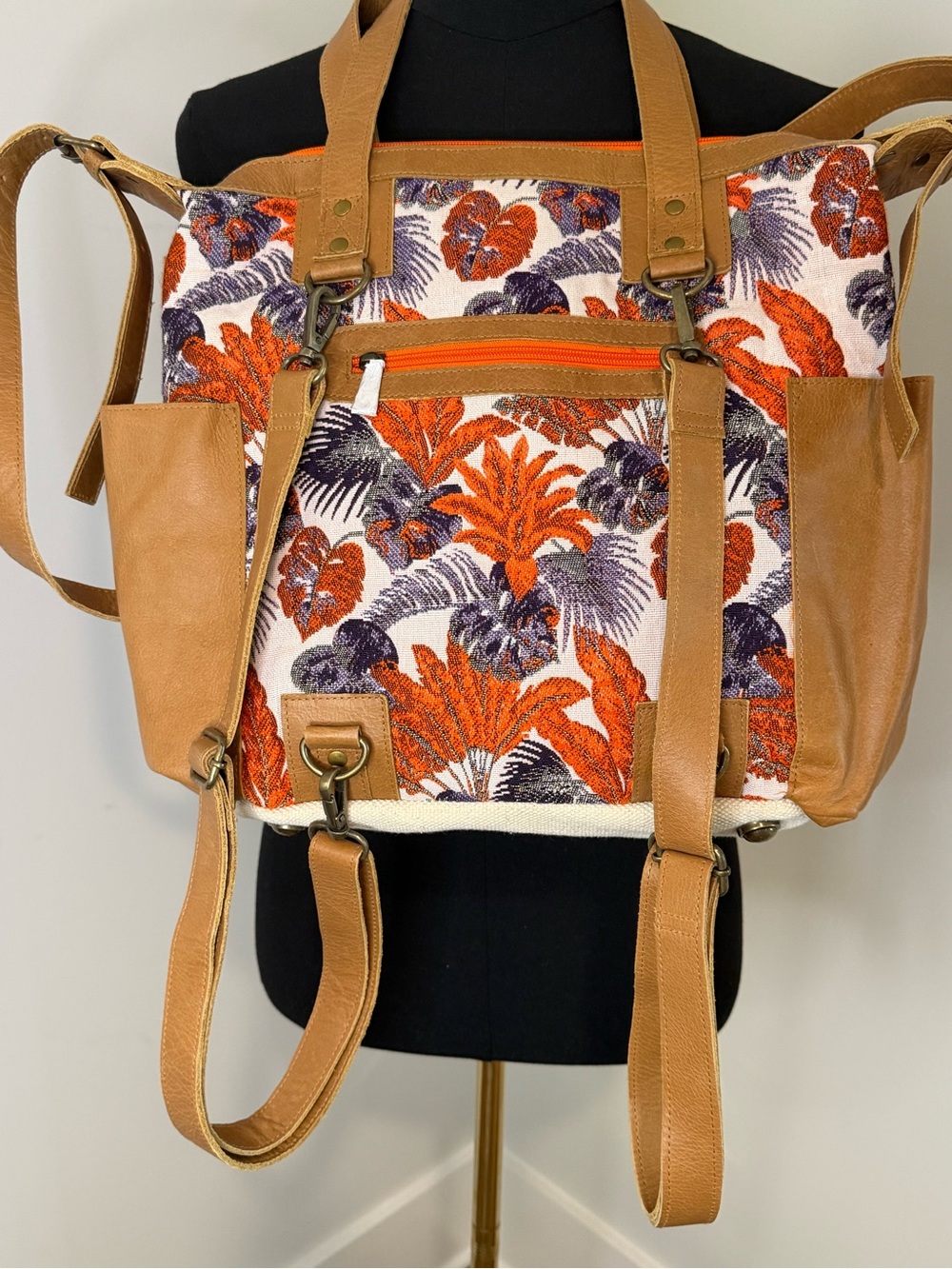 Stanley Street - Flora Day to Day Tote Bag - Picture 11 of 16